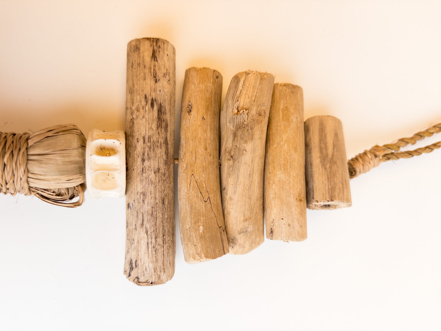 j113 Hanger drijfhout