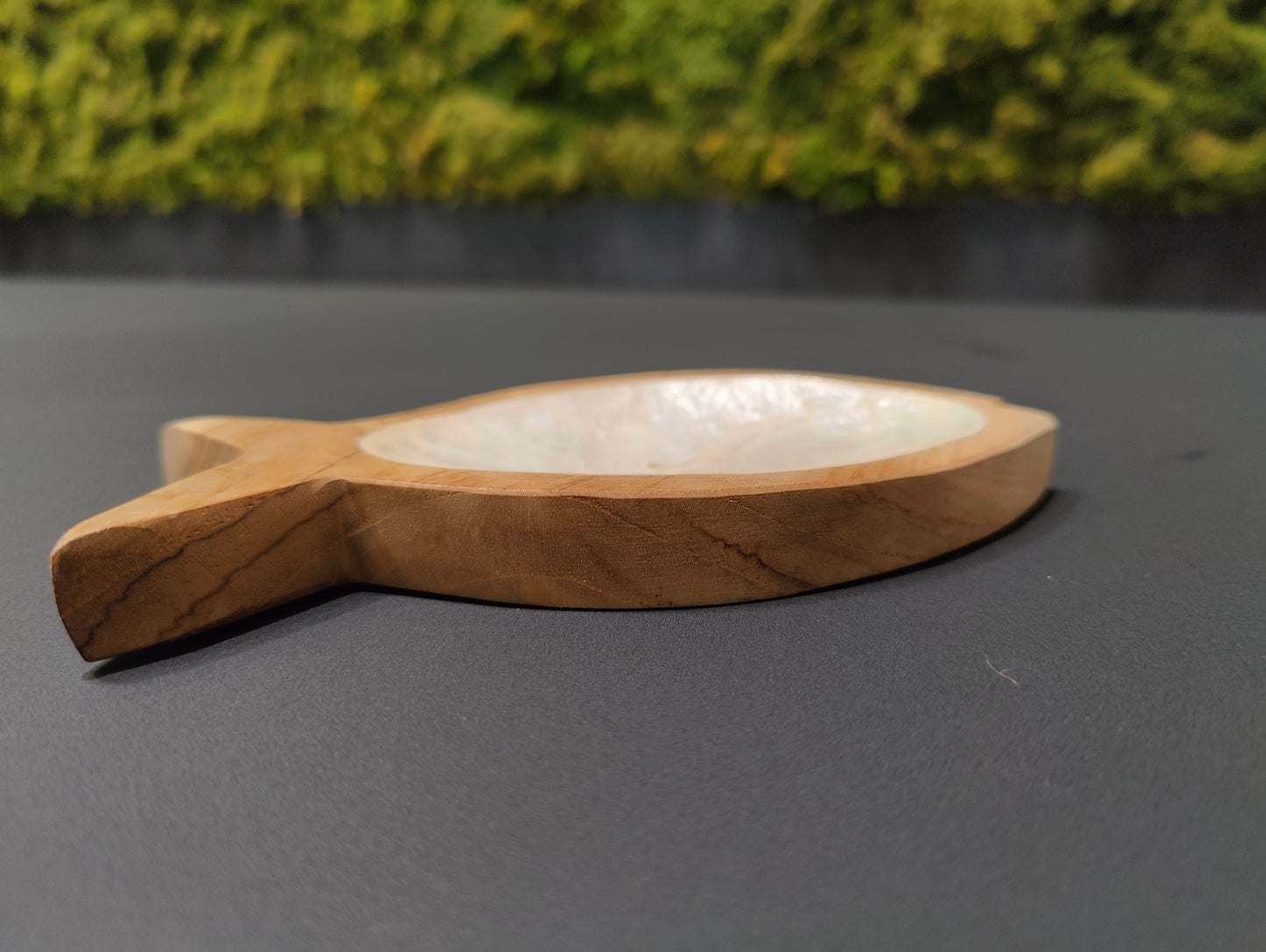 JT018 Houten visje met parlemoer