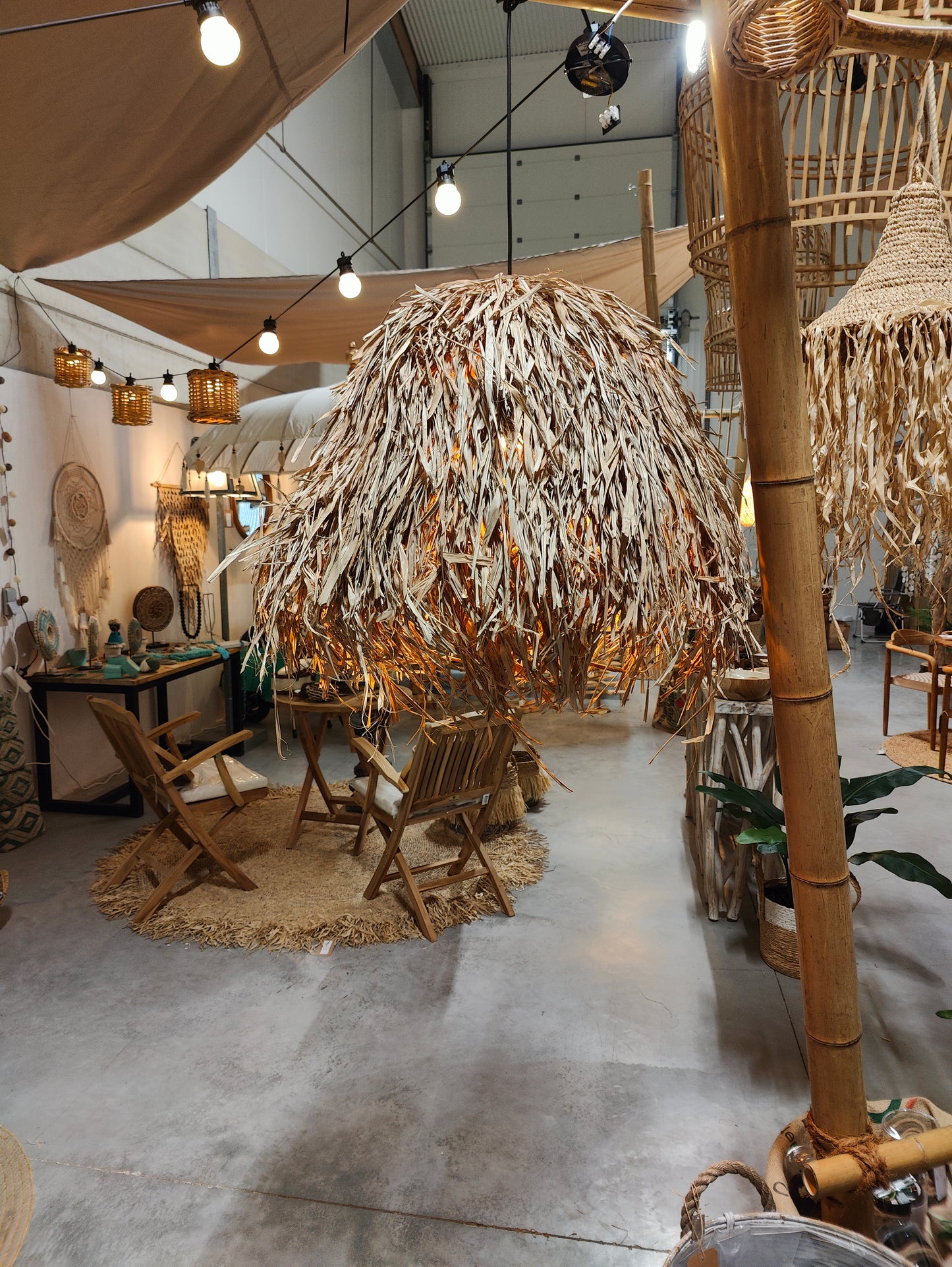 JT 009 Lamp Agel palmvezel diam 55 hoog 70 cm