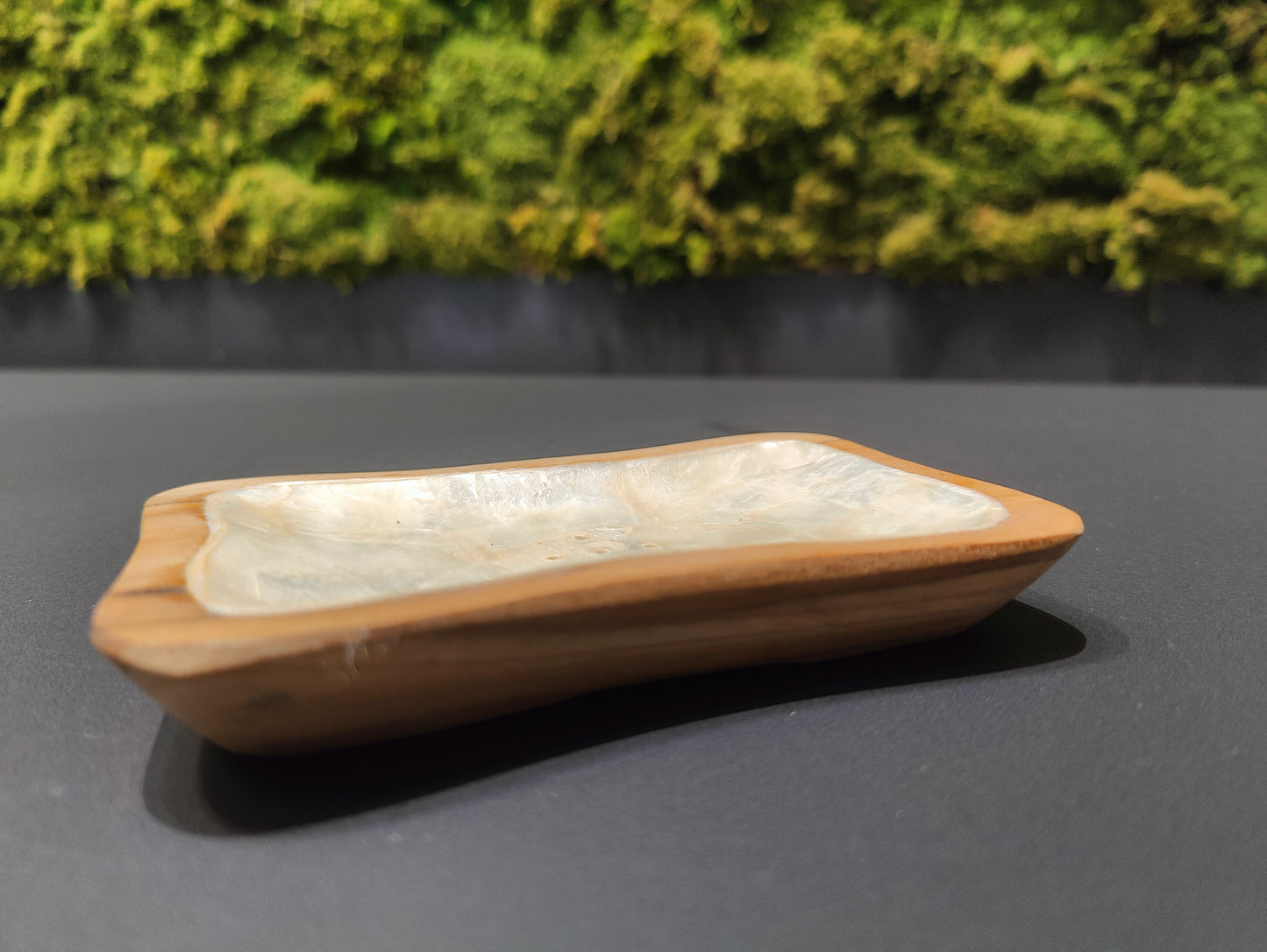 BF 319 Zeepbakje rechtoekig teakhout met parlemoer