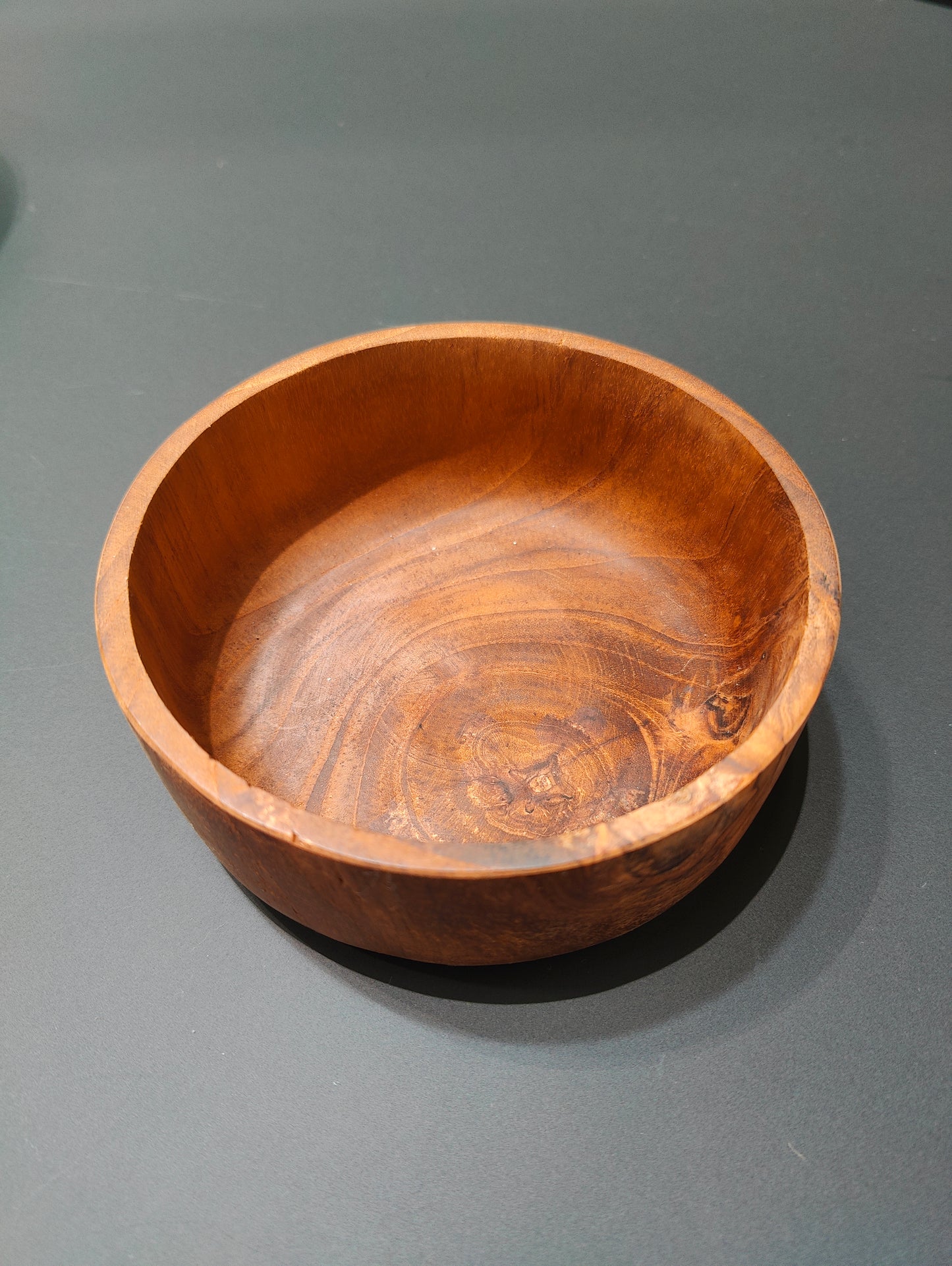 220107B Houten schaal diameter20 cm hoogte 8 cm