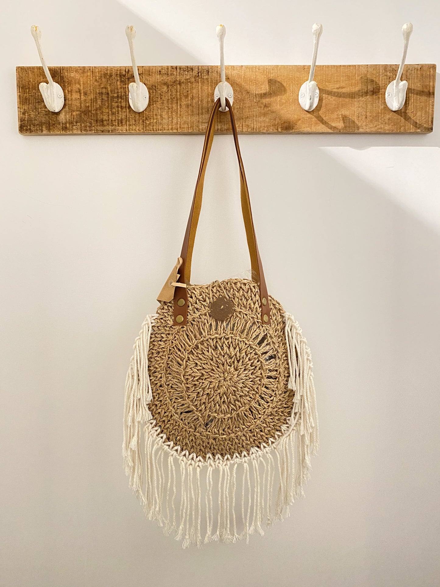 60005		Tas kobel bulat met witte franjes( zie ook 6004)