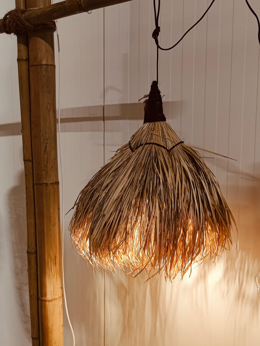 800013		rieten lamp vierkant 30 cm   hoogte 50 cm