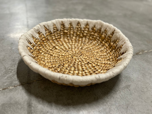 600054		 fruitmand wit katoen met naturel zeegras